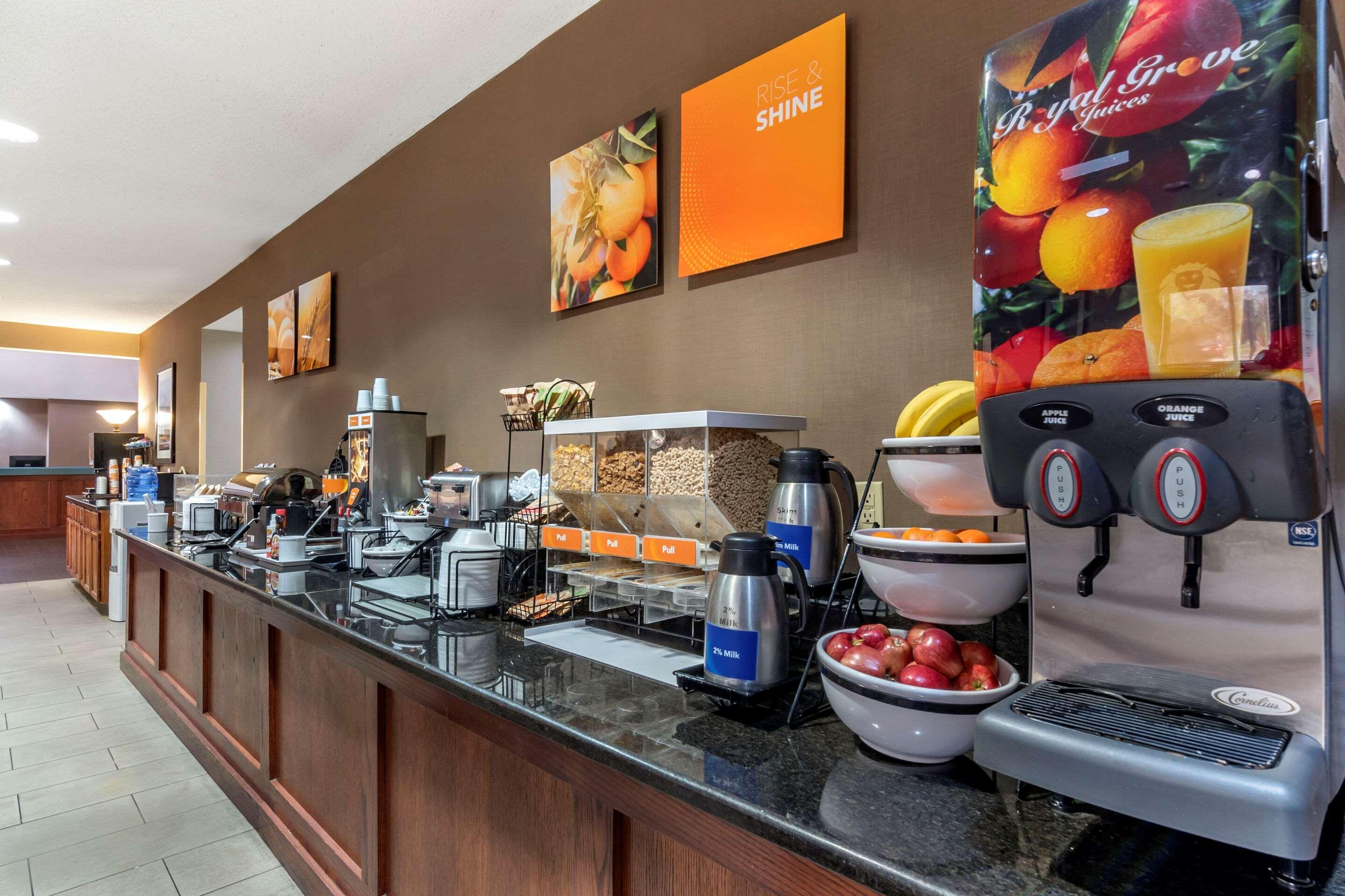 Comfort Inn & Suites Lees Summit - Kansas City Buitenkant foto